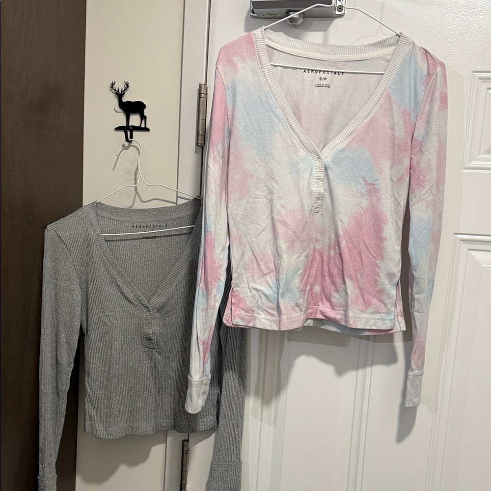 Aeropostale Pink and Blue Tie-Dye & Gray Long Sleeve Tops